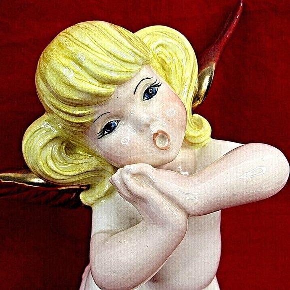 Vintage Angel Atlantic Mold Hand Made Blond Hair Golden Wings Figurine 1982 - Picture 2 of 7
